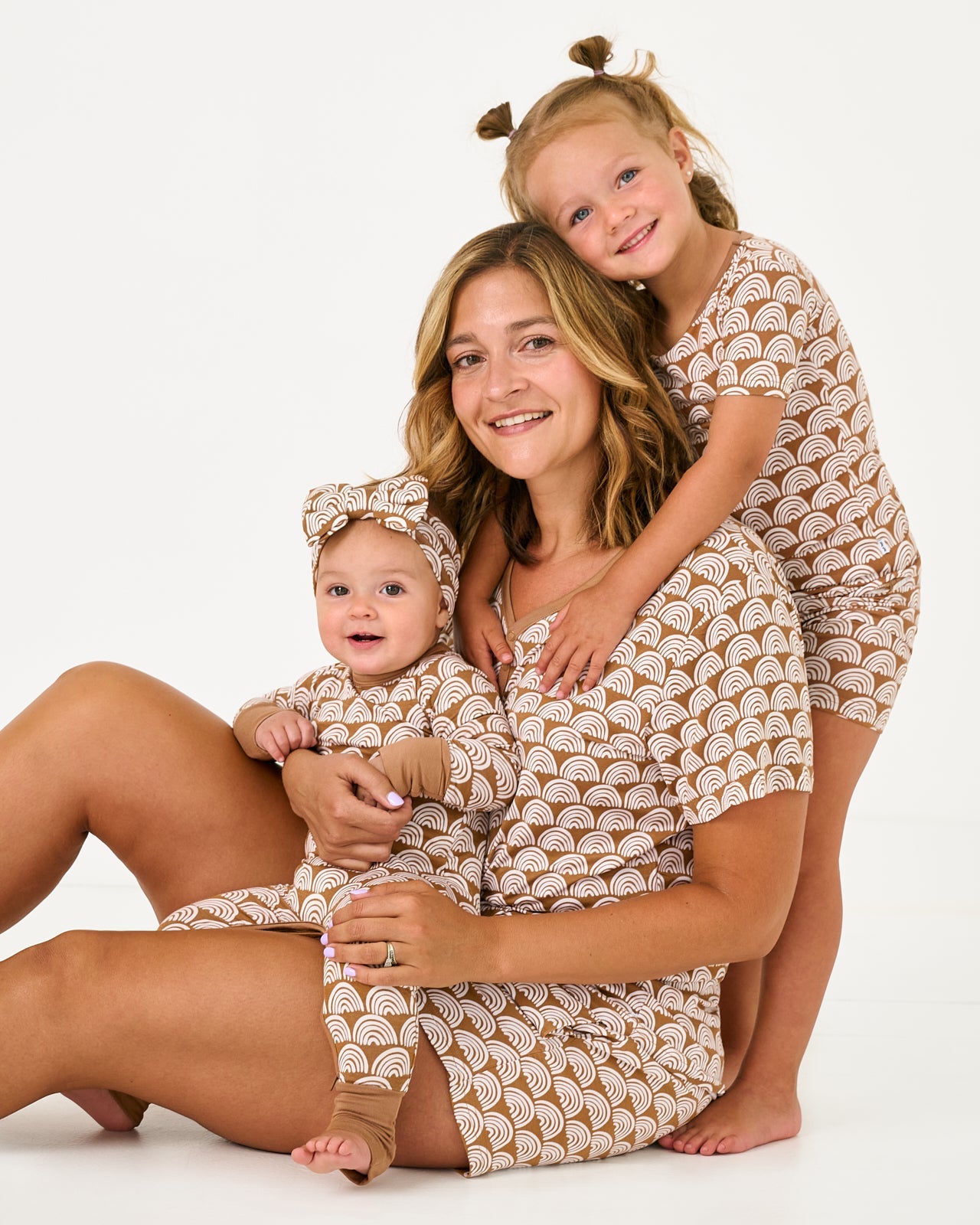 Rust Rainbows Women's Short Sleeve Pajama Top